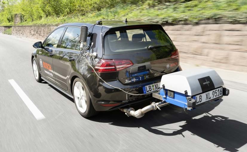 Bosch engineers achieved these results by refining existing technologies. There is no need for additional components, which would drive up costs.