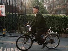 85-Year-Old Chinese Put Himself Up For Adoption. He Didn't Want To Die Alone