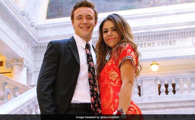 US Teen Trolled Over Prom Dress Finds Support In China