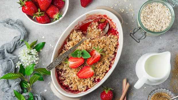 Strawberry Crumble