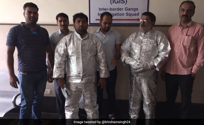 Father-Son Sold Plate For Rs 1.4 Crore Claiming NASA Wants It, Arrested