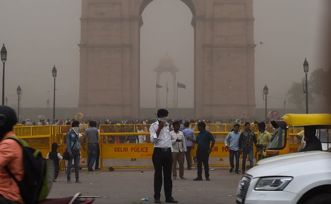 Delhi Traffic Police Issues Advisory After Met Office's Thunderstorm Alert