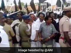 Cauvery Protest: DMK Workers Throw Stones at Defence Minister's Car