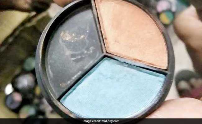 Mother-Daughter Duo Hide Cocaine In Eye Shadow Palettes, Caught