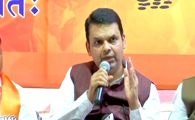 Maharashtra Chief Minister Seeks Measures To Check Social Media Rumors