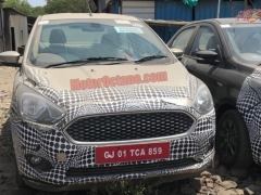 सामने आईं नई फोर्ड एस्पायर फेसलिफ्ट के केबिन की स्पाय फोटोज़, जानें कब लॉन्च होगी कार सामने आईं नई फोर्ड एस्पायर फेसलिफ्ट के केबिन की स्पाय फोटोज़, जानें कब लॉन्च होगी कार