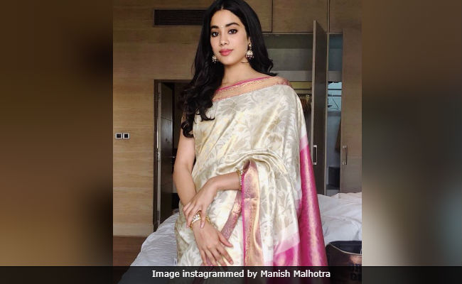 National Film Awards 2018: Janhvi Kapoor Wore Sridevi's <i>Saree</i> For 'Emotional And Precious Moment'