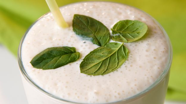 Making Creamy Lassi Was Never This Easy; 5 Hand Blenders You Need This Summer