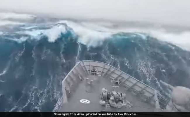 A Wave 8-Floor High, Largest Ever Recorded, Forms Near New Zealand