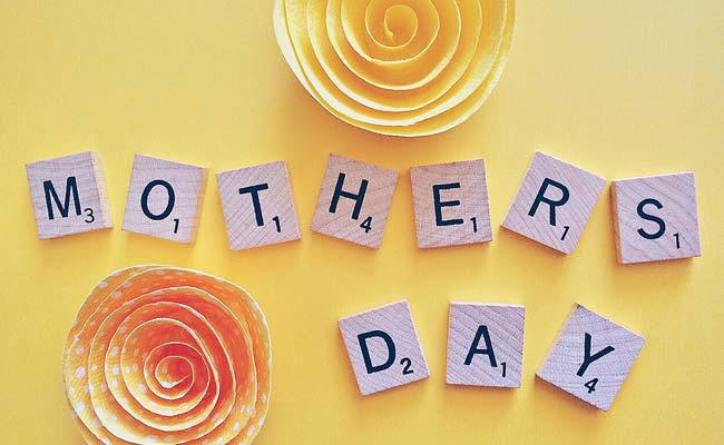 Happy Mother's Day 2020: लॉकडाउन में मदर्स डे को इस तरह बनाएं यादगार, खुशी से खिल उठेगा मां का दिल