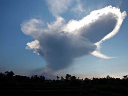 Indonesia Evacuates Residents, Shuts Airport After Mount Merapi Volcano Erupts Indonesia Evacuates Residents, Shuts Airport After Mount Merapi Volcano Erupts