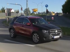 New-Gen Mercedes-Benz GLE Spotted With Partial Camouflage
