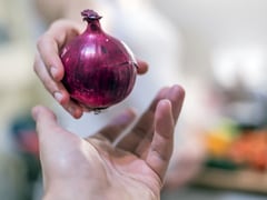 Onions For Summer: Can Carrying An Onion In Your Pocket Protect You From Heat Stroke?
