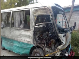 2 Killed, 12 Injured, After Suicide Bomber Targets Pak Atomic Energy Commission's Bus 2 Killed, 12 Injured, After Suicide Bomber Targets Pak Atomic Energy Commission's Bus