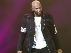 "Fighting For Life": Singer R Kelly Speaks Up To Deny Sex Abuse Charges