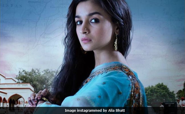 Raazi Box Office Collection Day 1:  आलिया भट्ट की फिल्म को मिली अच्छी ओपनिंग, कमाए इतने करोड़ रु.