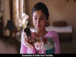 फिल्म रिव्यू : दमदार फिल्म है आलिया भट्ट की 'राज़ी' फिल्म रिव्यू : दमदार फिल्म है आलिया भट्ट की 'राज़ी'