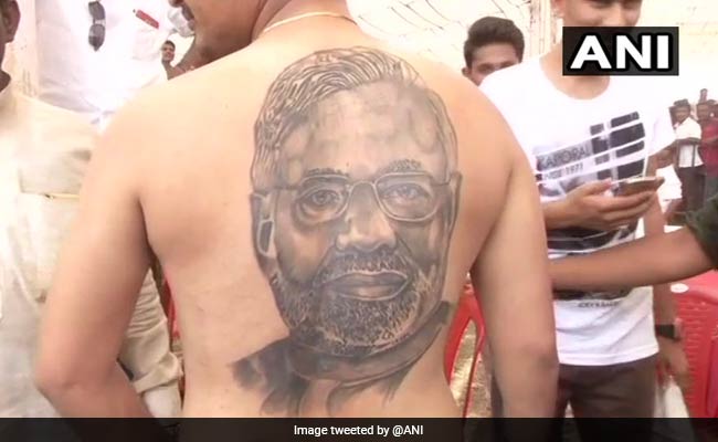 Karnataka Man Gets PM Modi Tattoo On His Back In 15-Hour Session