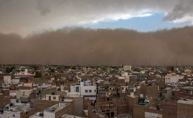 "It Was A Nightmare": Foreign Media On Dust Storm That Left 125 Dead