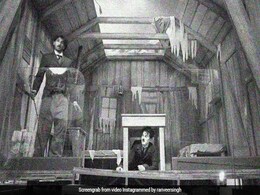 VIDEO: चार्ली चैपलिन बनकर रणवीर सिंह ने की ऐसी मजेदार एक्टिंग, हंसने के लिए हो जाएंगे मजबूर VIDEO: चार्ली चैपलिन बनकर रणवीर सिंह ने की ऐसी मजेदार एक्टिंग, हंसने के लिए हो जाएंगे मजबूर