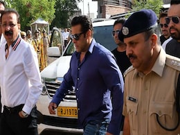 सलमान खान को राजस्थान हाईकोर्ट से राहत, काला हिरण शिकार केस में वीडियो कॉन्फ्रेंस के जरिये पेश होने की इजाजत सलमान खान को राजस्थान हाईकोर्ट से राहत, काला हिरण शिकार केस में वीडियो कॉन्फ्रेंस के जरिये पेश होने की इजाजत