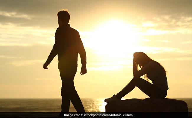 3 Signs That You Might Be Settling In Your Relationship