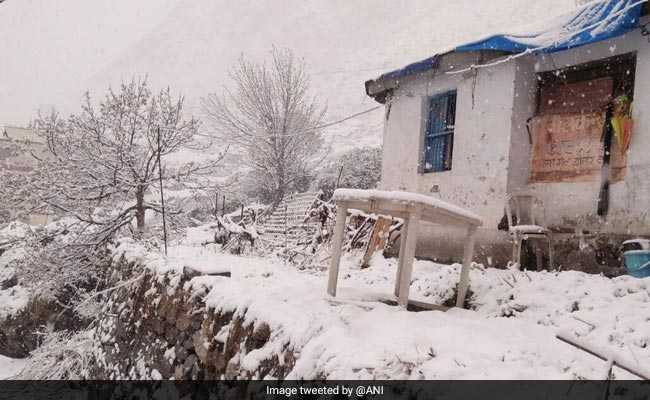 Snowfall, Landslide Disrupt  Pilgrimage To Kedarnath, Badrinath Shrines For Hours