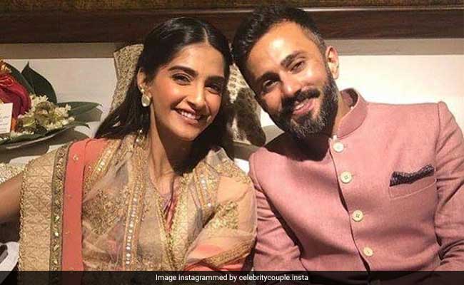 Sonam Kapoor and Anand Ahuja Make Pastel Shades Phenomenal At Their <i>Mehendi</i>