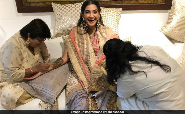 Sonam Kapoor-Anand Ahuja Wedding: Inside The Rocking Mehendi