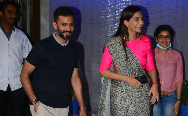 Sonam Kapoor Spotted With Husband-To-Be Anand Ahuja In Mumbai. See Pics