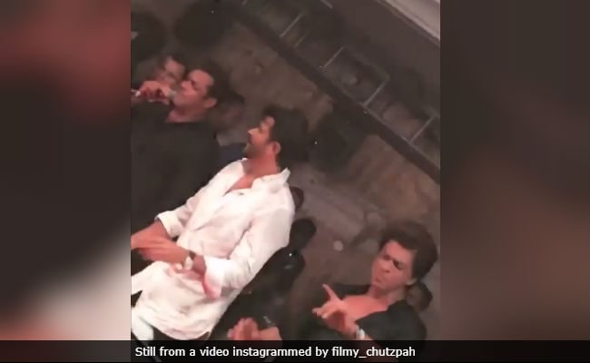 Sonam Kapoor And Anand Ahuja's Reception: Shah Rukh, Salman Khan, Anil Kapoor Dancing With The Newlyweds Will Make Your Day