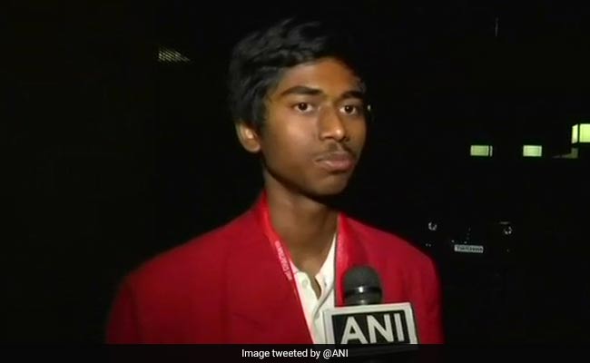 Andhra Boy Suraj Krishna Scores 350 In JEE Main, Grabs AIR 1