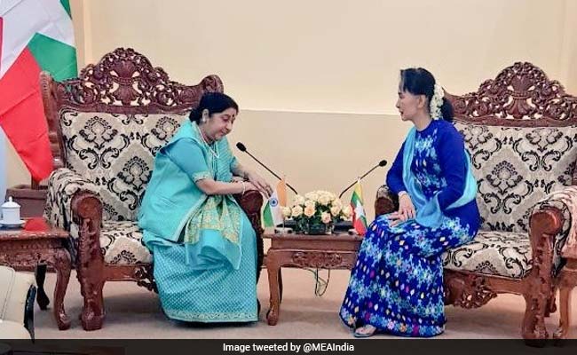 Sushma Swaraj Meets Myanmar's State Counsellor Suu Kyi, Discusses Bilateral Ties