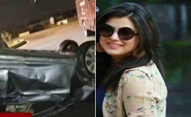 नाले में गिरी वर्ना कार, हादसे में 26 साल की लड़की की मौत