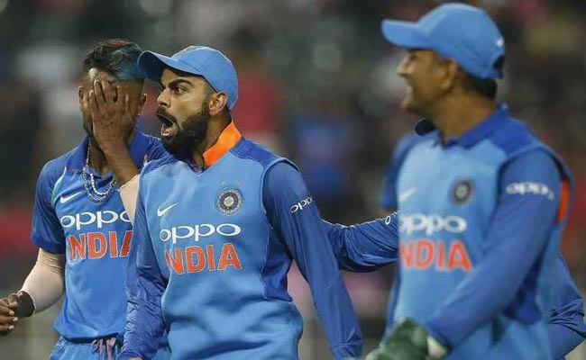 ICC रैंकिंग: वनडे में भारत को पीछे छोड़ शीर्ष पर इंग्‍लैंड, टी20 में पाकिस्‍तान शीर्ष पर बरकरार