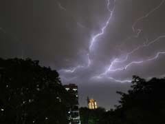 World Record Lightning In US. It's Length: From London To Hamburg