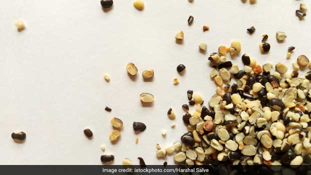 Home Remedies for skin: Urad Dal For Skin,  5 Amazing Remedies for Skin Problems