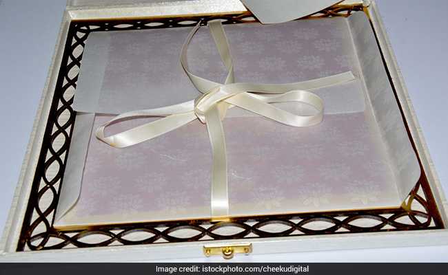 In A Goodwill Gesture, Muslim Family In UP Prints Special Cards For Hindu Guests