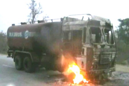 Naxals strike on poll eve Naxals strike on poll eve