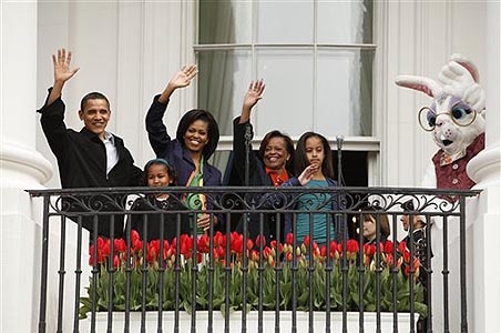 Obamas include yoga at first Easter Egg Roll event
