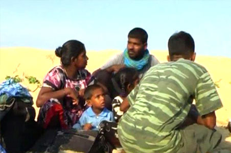 Thousands of Tamils trapped in warzone