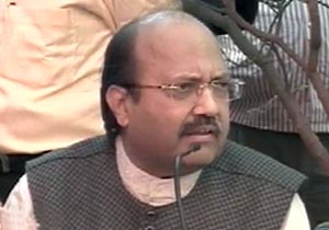 Rift in SP, Amar Singh threatens to quit