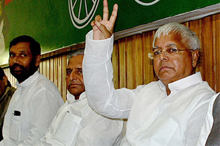 UP-Bihar troika hold rally in Saifai