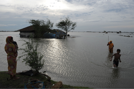 Cyclone Aila: Over 60 dead, rescue on