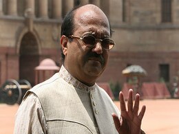 Amar threatens to quit SP over Azam Khan issue Amar threatens to quit SP over Azam Khan issue