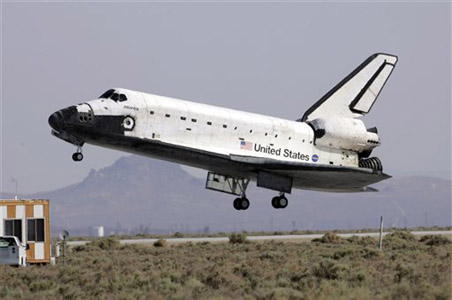 Shuttle Atlantis lands in California