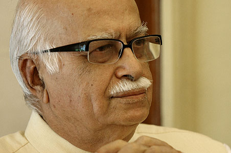 BJP elects Advani as Leader of Parliamentary Party