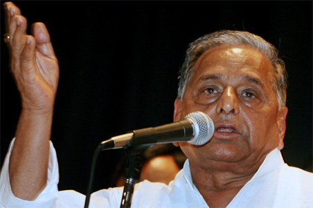 Mulayam's 'price': Maya's dismissal