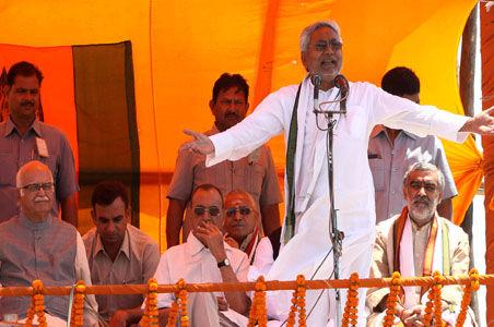 Nitish not for Modi as PM; blames 'Gujarat blot'