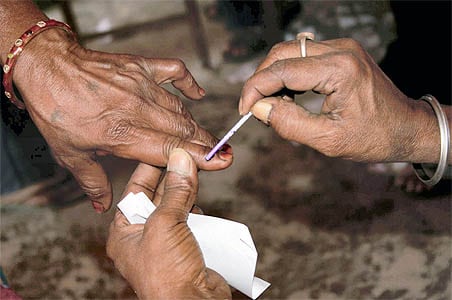 62% turnout in final phase of Lok Sabha poll